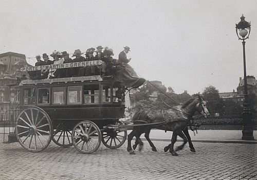 premier omnibus parisien